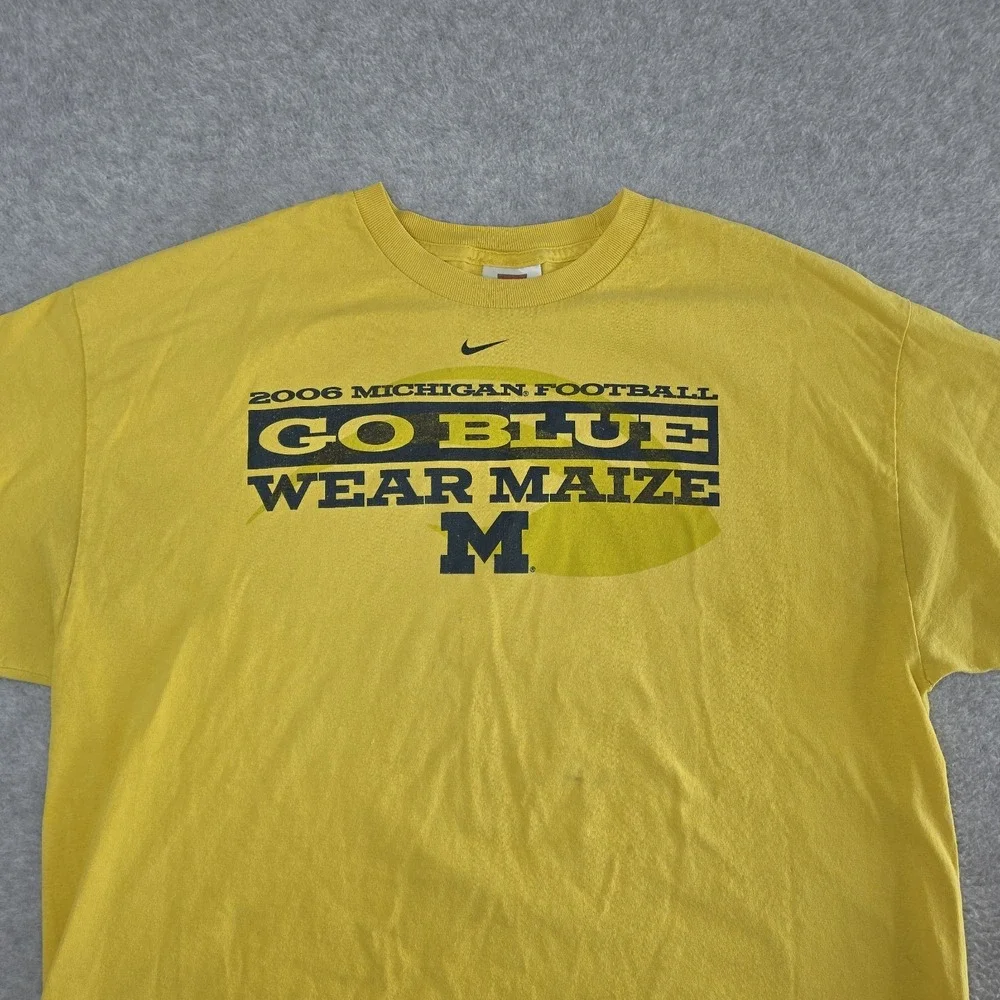 Vintage Y2K Nike Swoosh Michigan Football Yellow XL Sports Nike Team Tag NCAA‎